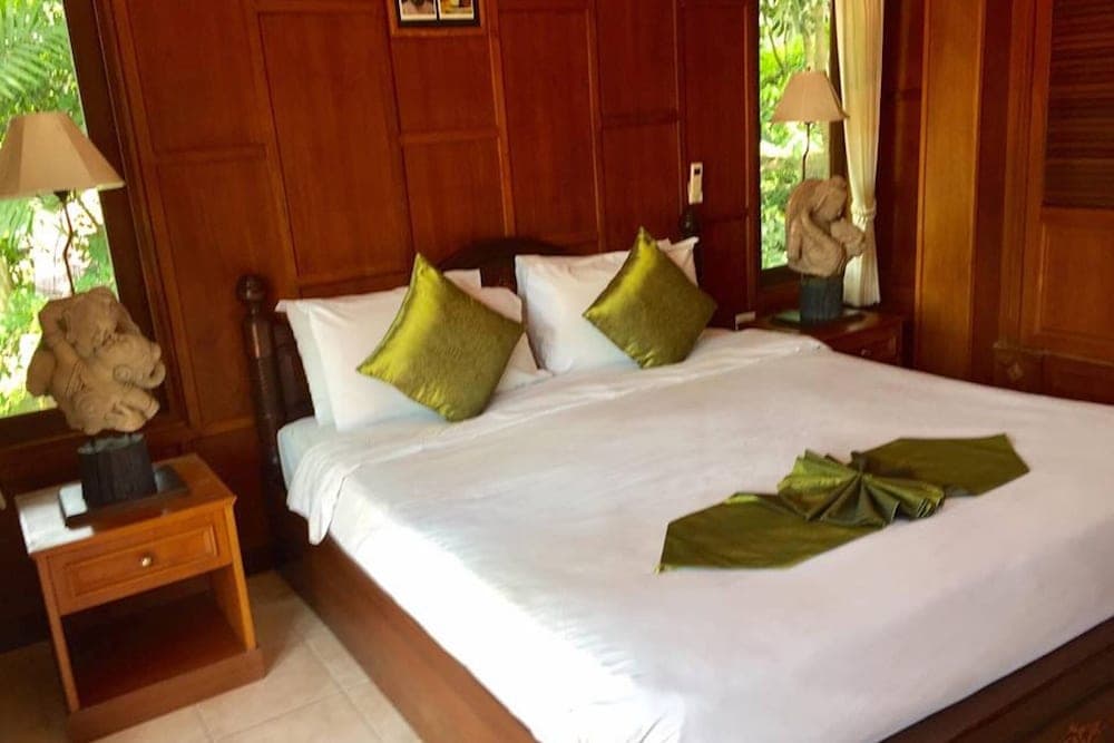 2 Bedoom Beach Front Villa Laem Noi SDV098-By Samui Dream Villas