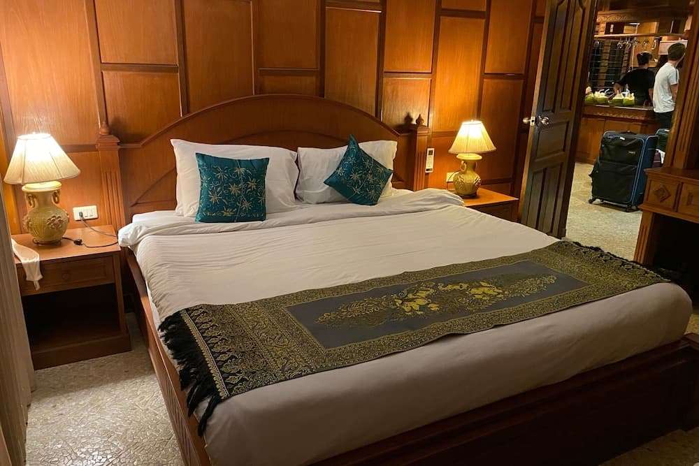 2 Bedoom Beach Front Villa Laem Noi SDV098-By Samui Dream Villas