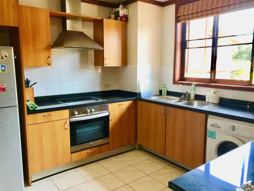 4 Bedroom Villa on Beachfront Resort TG39