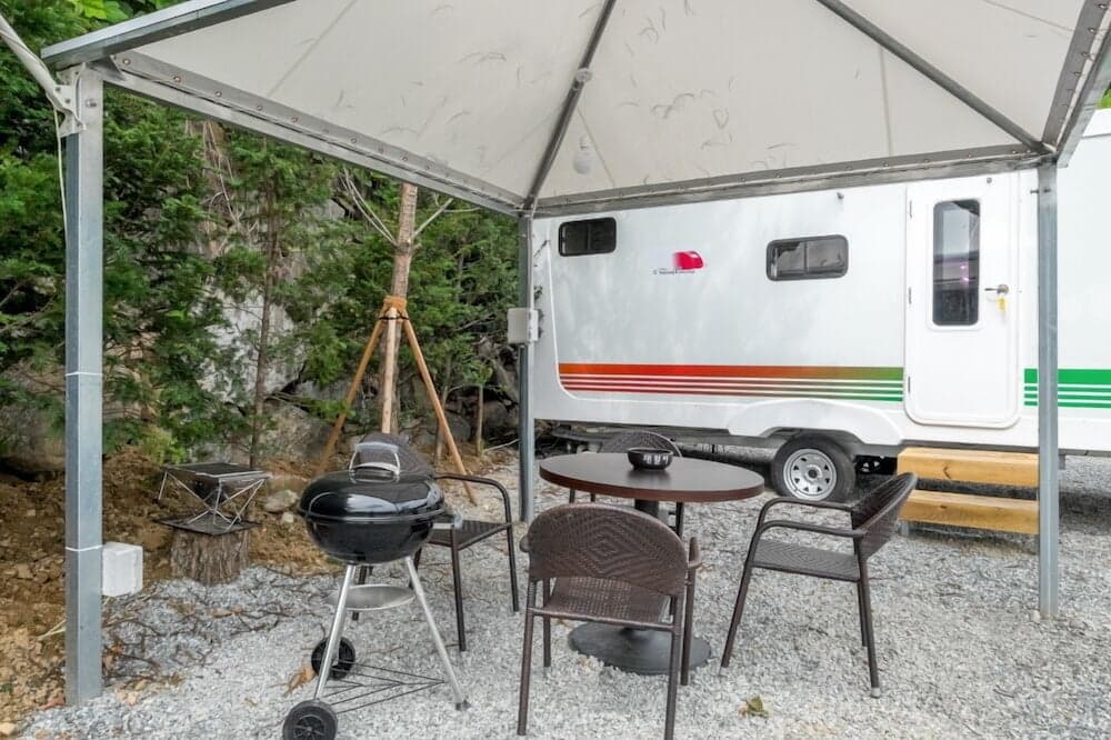 Four Seasons leisure town - Glamping