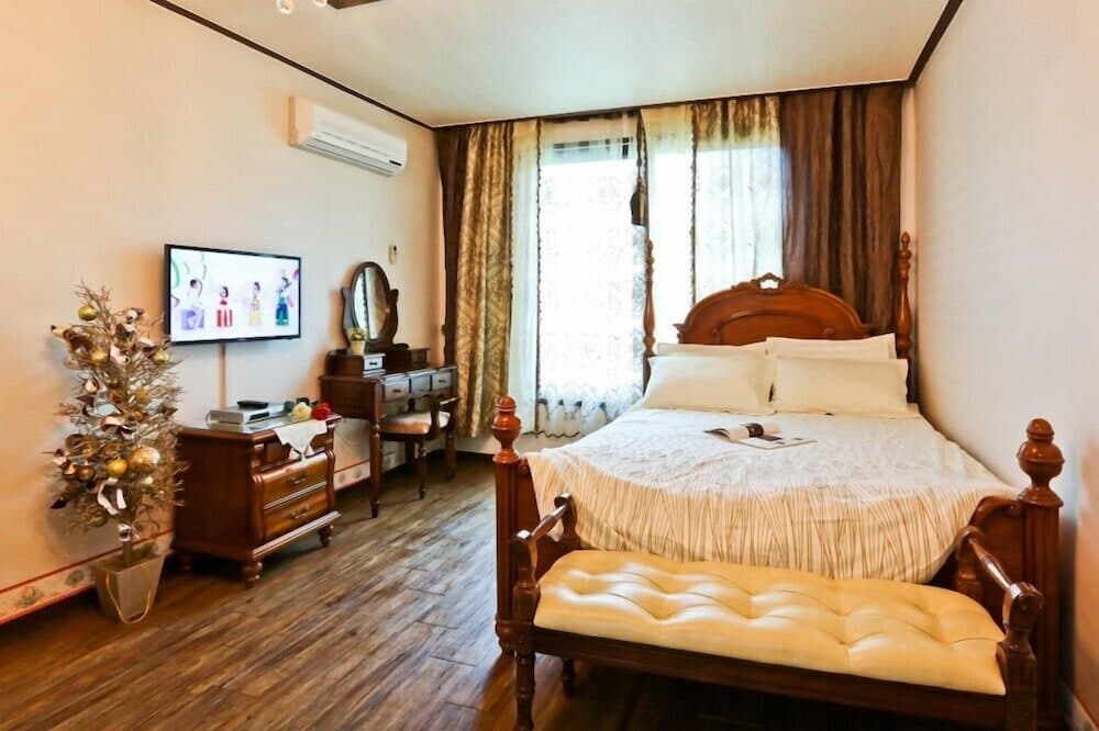 Flower field Pension