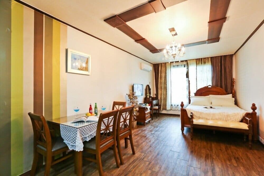 Flower field Pension