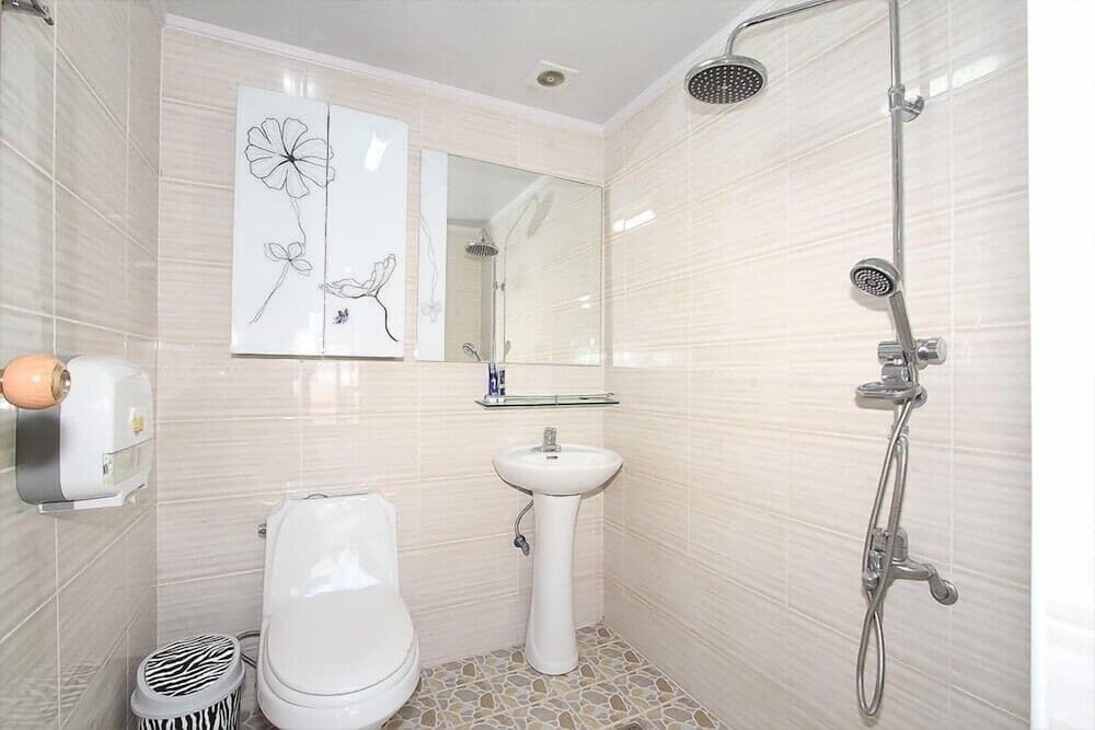 Wolpo Donghae Pension 2