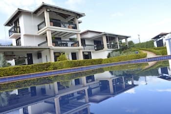 Mansion del Lago Calima