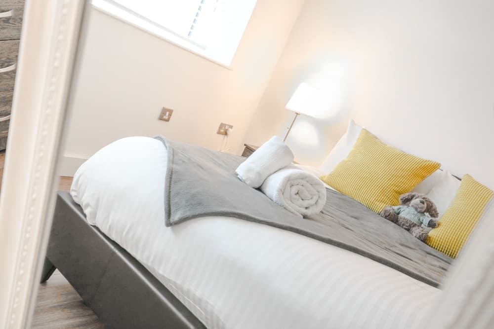 UR STAY - Jewellery Apartments