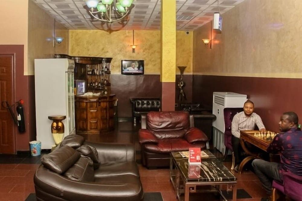 Everyday Check Inn Limited