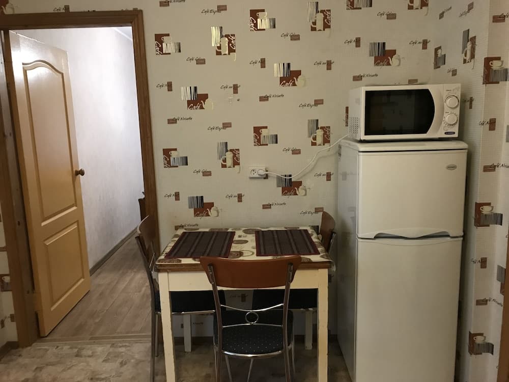 Apartment in the center in 80s style