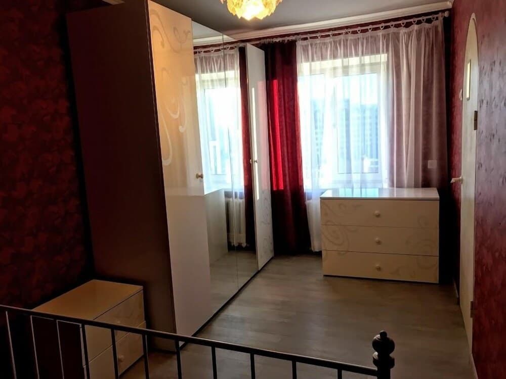 Apartment in the center with nice view on Pologaya 60