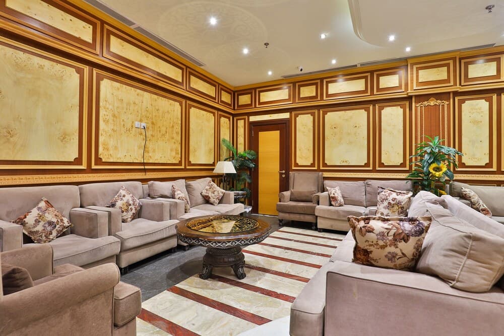 OYO 418 Hotel Manazil Al Hour 2