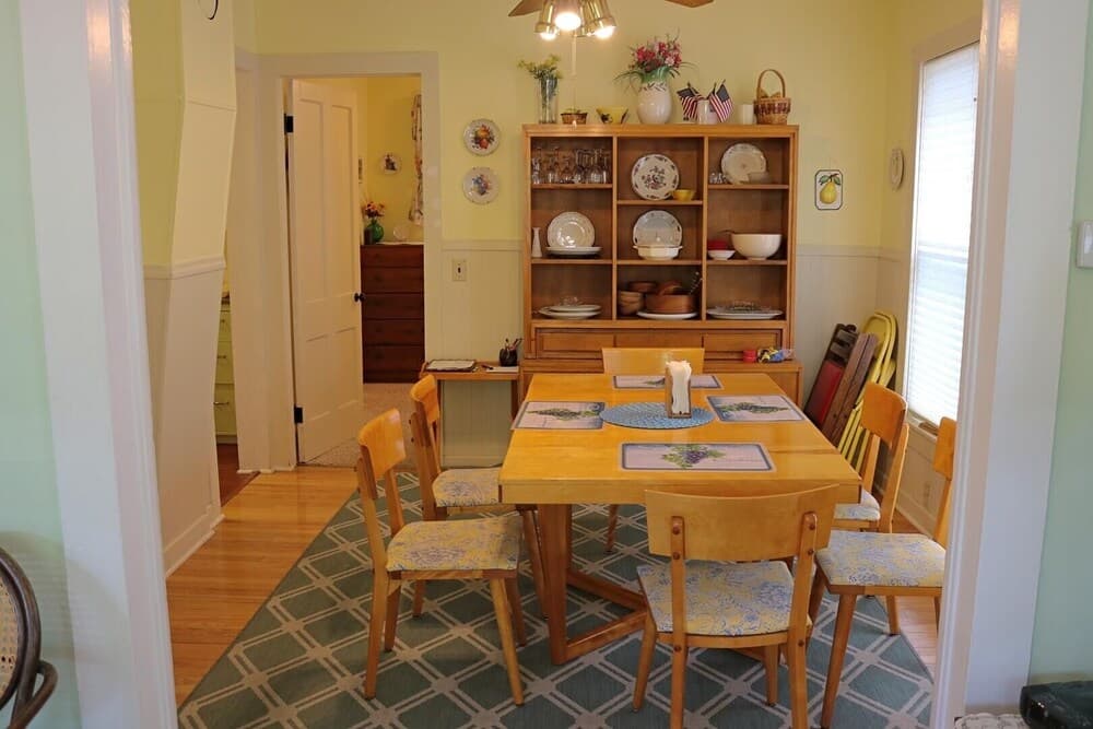 39 Scott 5 Bedroom Home by Redawning