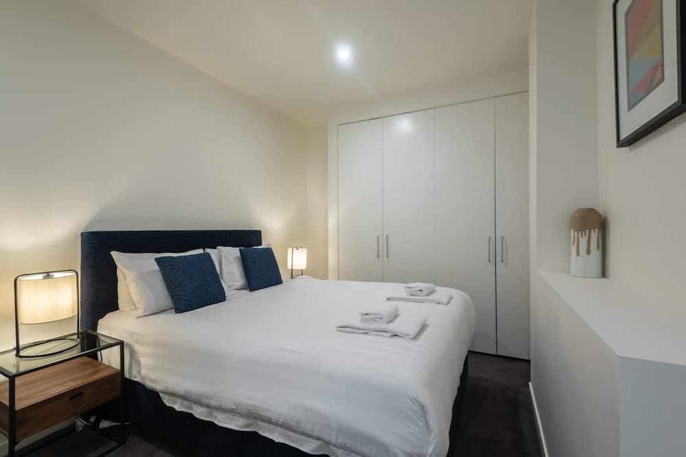 Spacious CBD Apt in the Heart of Melbourne