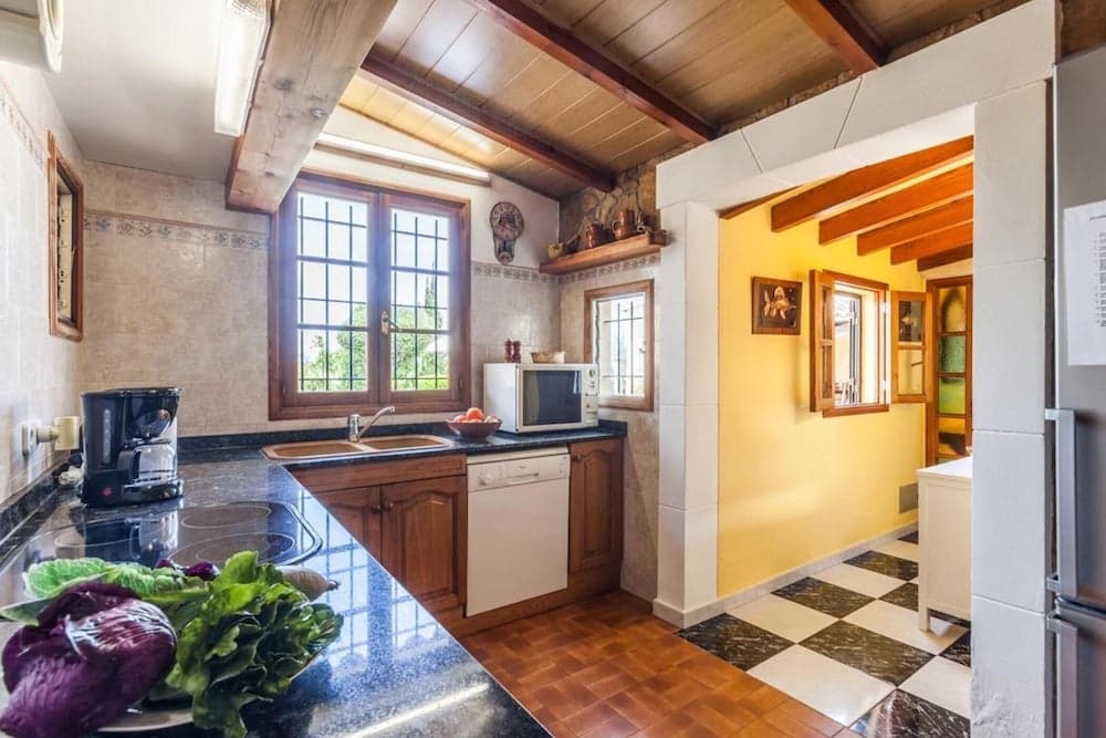 Villa - 3 Bedrooms with Pool - 103173