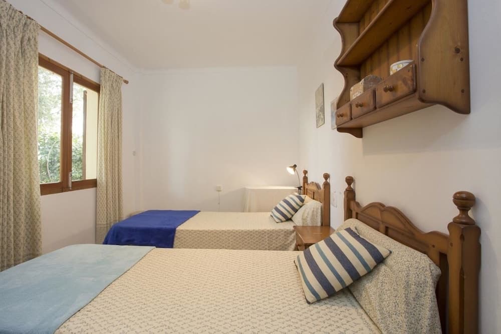 House - 3 Bedrooms - 103190