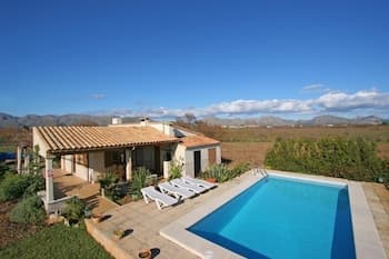 Villa - 2 Bedrooms with Pool and WiFi - 103214
