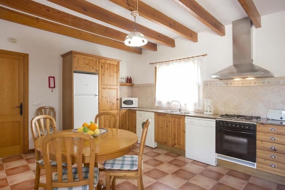 Villa - 3 Bedrooms with Pool and WiFi - 103240