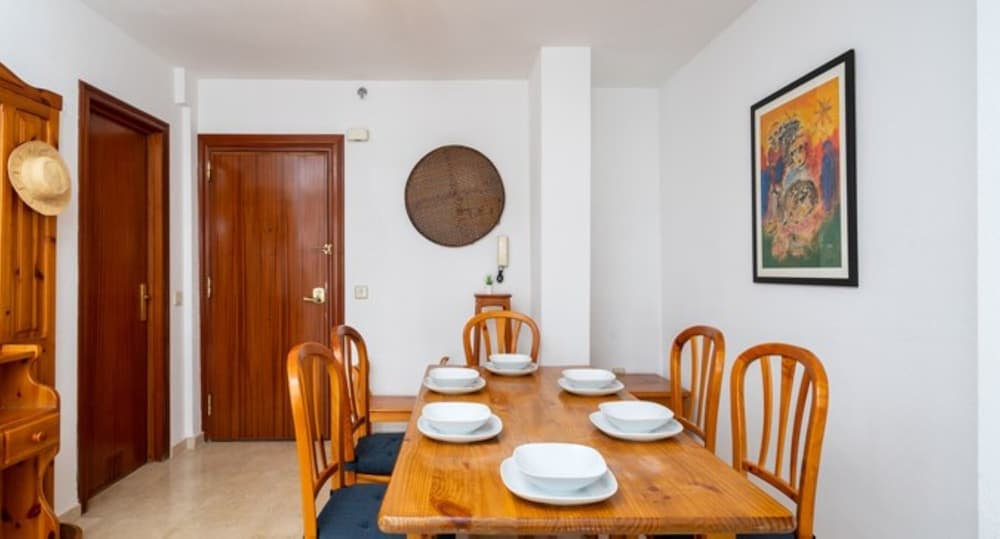 Apartment - 2 Bedrooms with Pool and WiFi - 107867