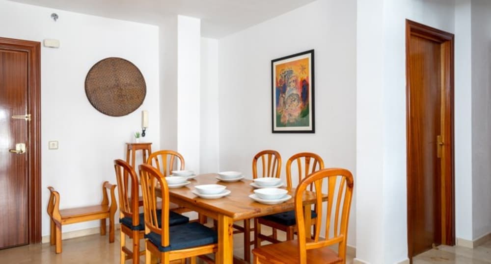 Apartment - 2 Bedrooms with Pool and WiFi - 107867