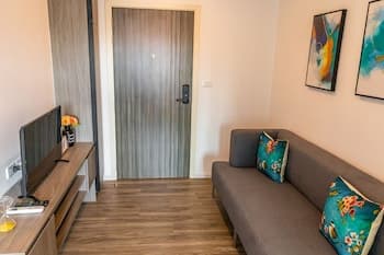 Apartment 450m from BTS with Sky Pool - bkbloft3