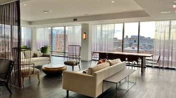 Pelicanstay in Central Square Cambridge