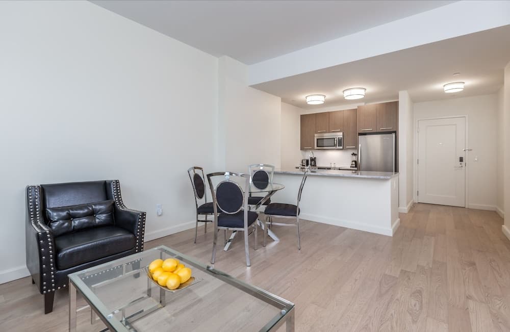 Pelicanstay in Central Square Cambridge