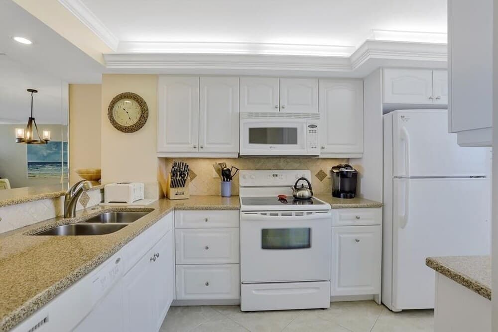 South Seas 4, 1104 Marco Island Vacation Rental 2 Bedroom Condo by Redawning