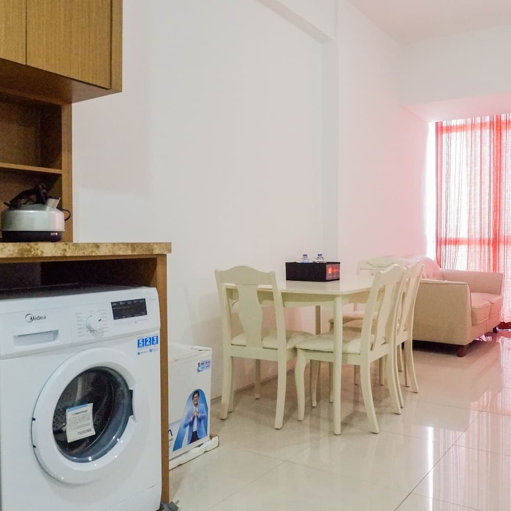 High Floor with City View 2BR Apartment at The Linden