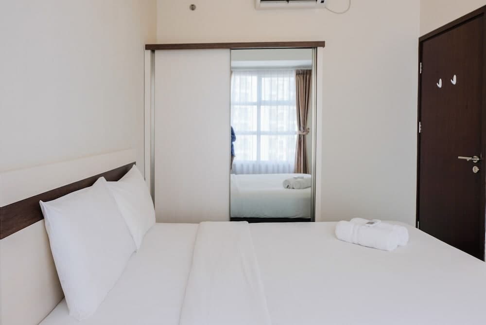 Modern Living 1BR at Saveria Apartment