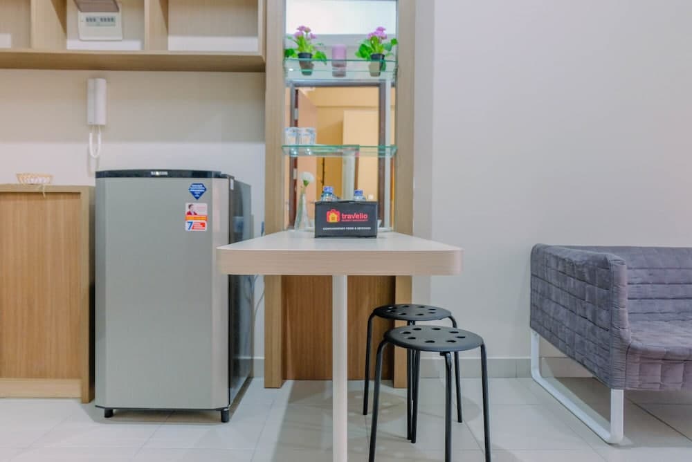 Minimalist and Simple 1BR at Saveria Apartment