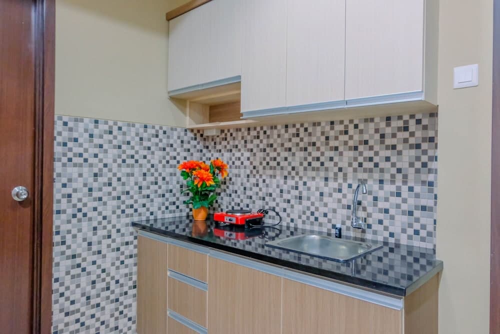 Minimalist and Simple 1BR at Saveria Apartment