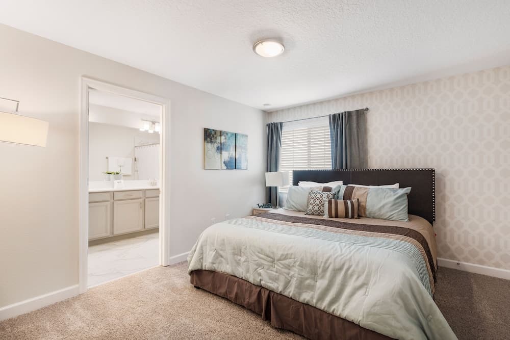 8945 SD - Champions Gate - Great 5 Beds Townhome