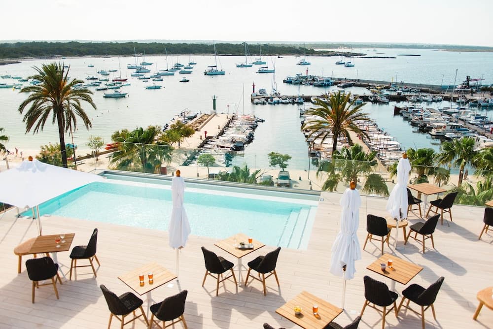 hotel image