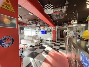 Enzo Hotels Cannes Ecluse by Kyriad Direct