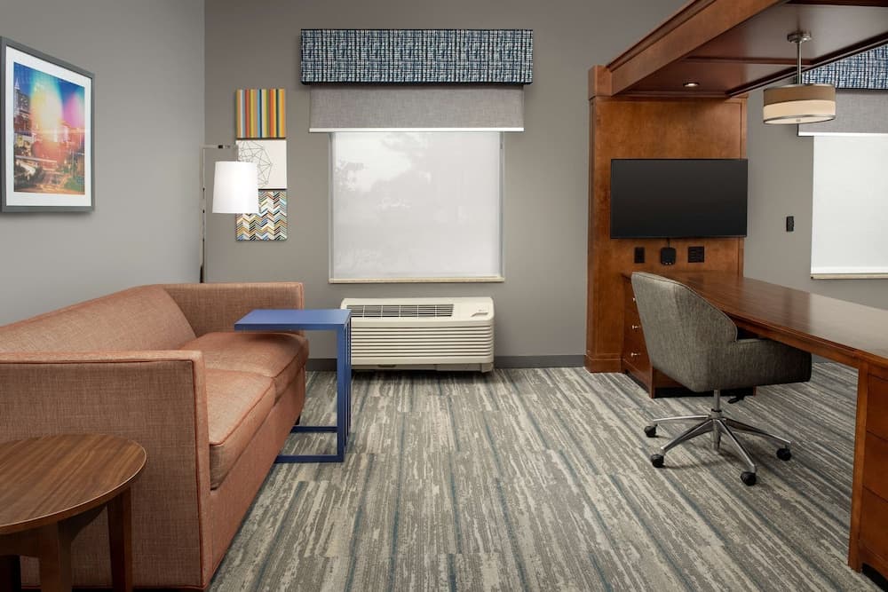 Hampton Inn & Suites Holly Springs