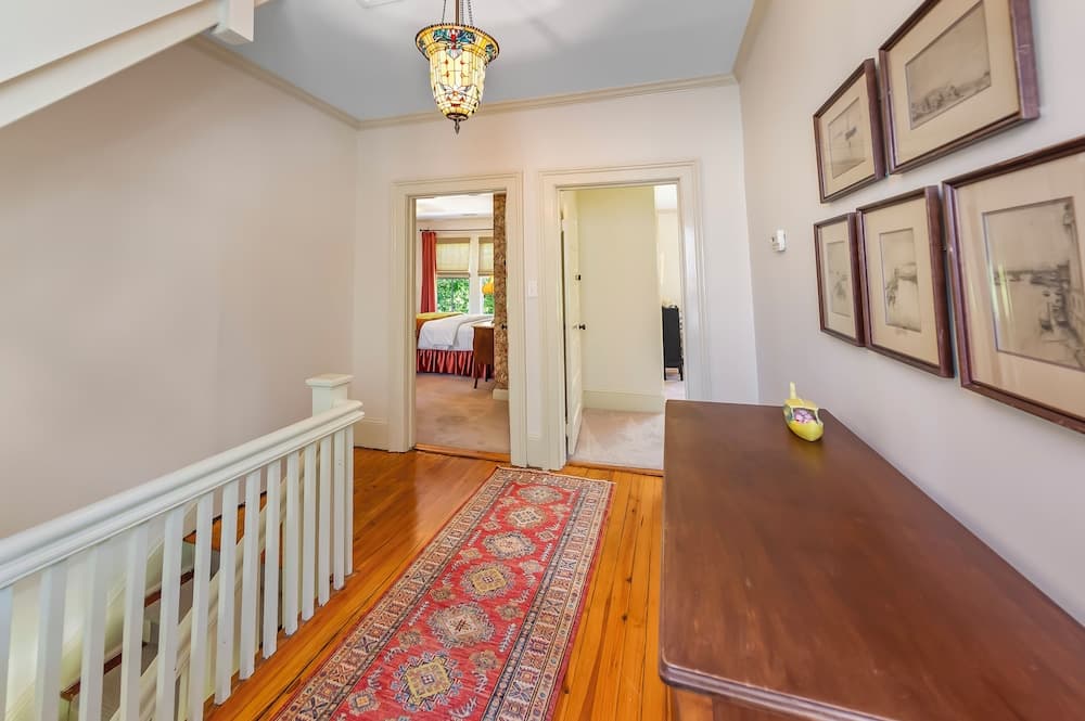 The Aerie Bed and Breakfast