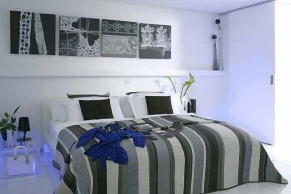 Maison Bousson Bed & Breakfast