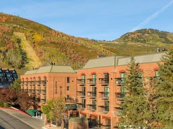 Shadow Ridge by All Seasons Resort Lodging
