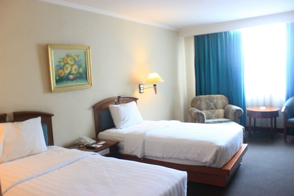 Grand Arkenso Parkview Hotel