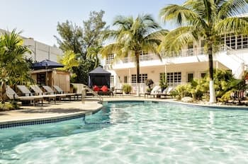 Tradewinds Apartment Hotel, a South Beach Group Hotel