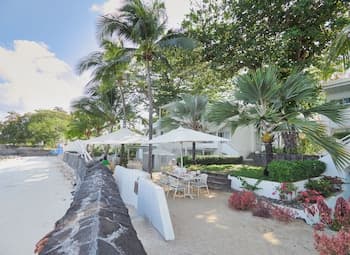 Le Beachclub Serviced Apartments and Villas