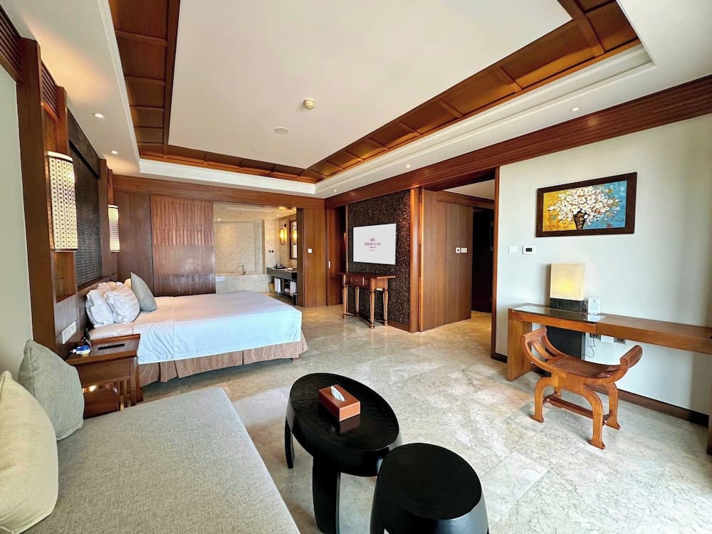 Crowne Plaza Danang by IHG