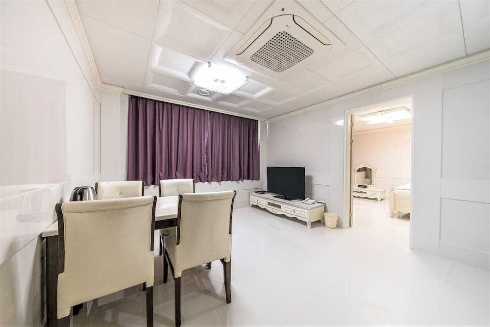 Donghae Boyang Hot Spring Convention Hotel