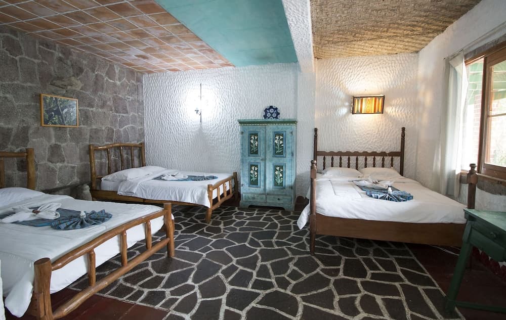 Eco Hotel Uxlabil Atitlan