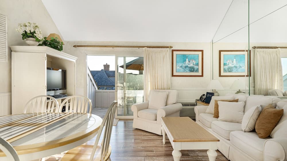 Windward Shores Ocean Resort