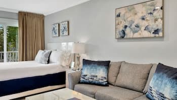 East Hampton House Resort