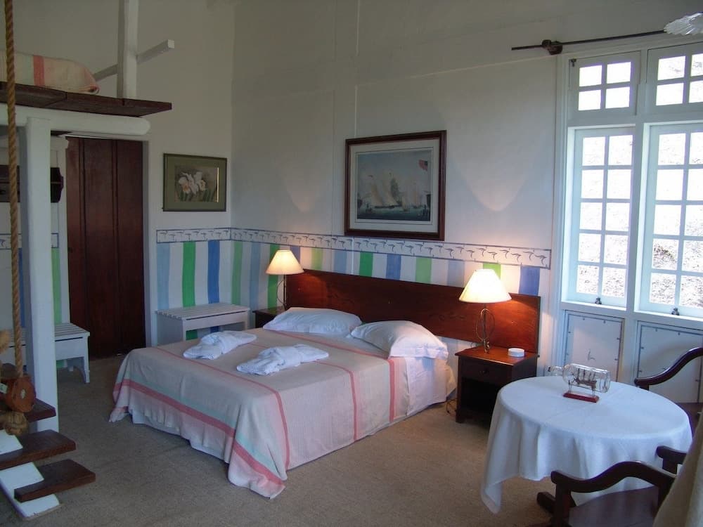 Porto Pousada Saco da Capela