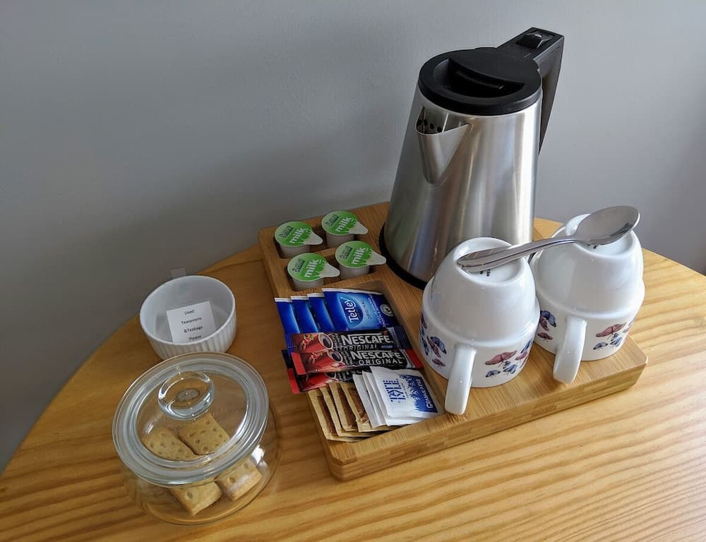 Falcon Crest Guest House