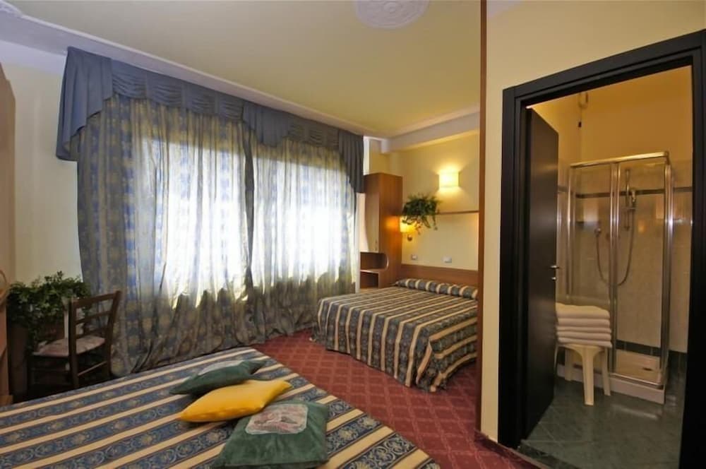 Hotel Promenade Universale