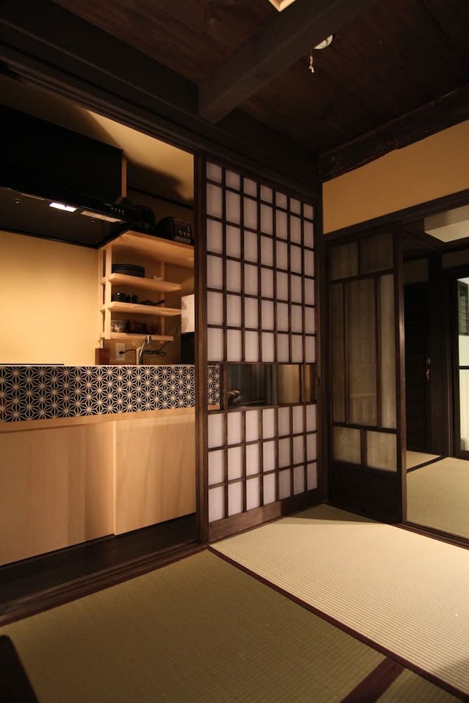 Shikokuan Machiya Residence Inn