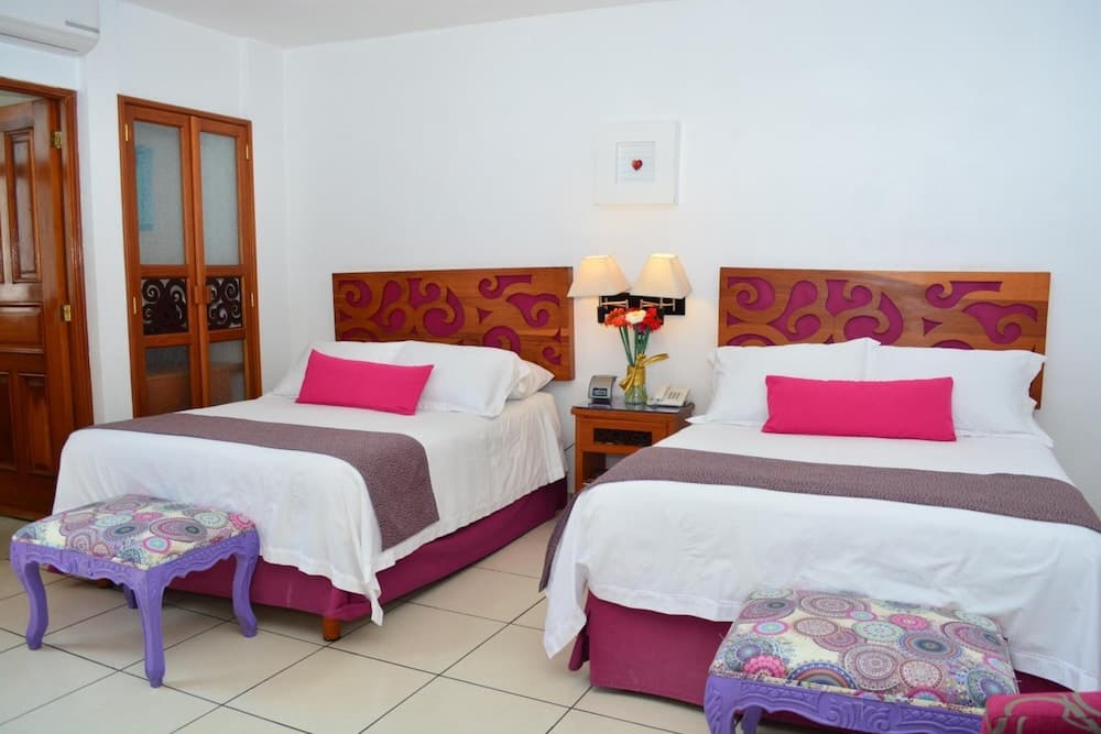 Boutique Pueblo Lindo