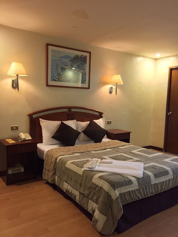 Robbinsdale Residences